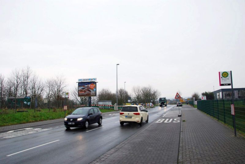 Im Metternicher Feld 21/Sto. rts/WE lks (City-Star)