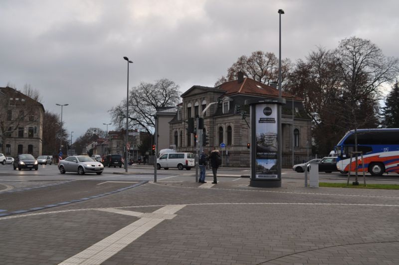 Groner Landstr/Berliner Str. 30/B 27 (Säule -drehend)