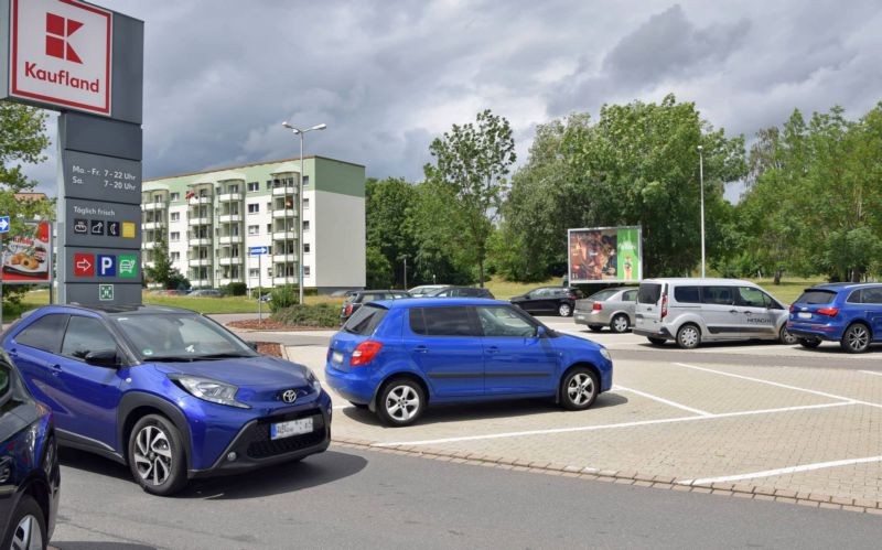 Kauerndorfer Allee 20 /Kaufland/geg. Einfahrt