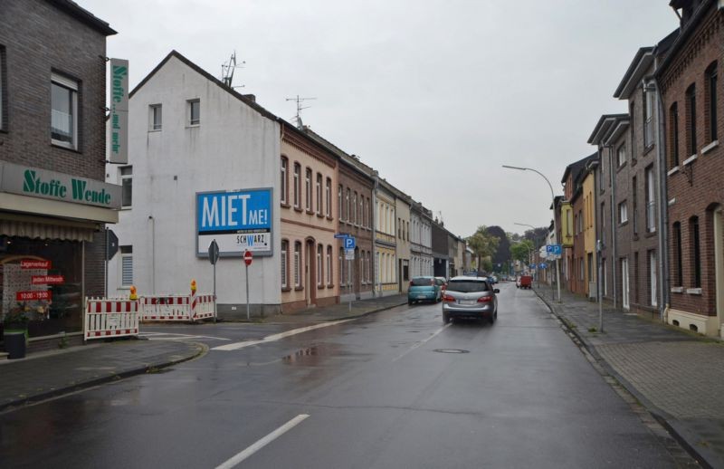 Breyeller Str. 40/Ecke Freiheitstr (quer am Giebel)