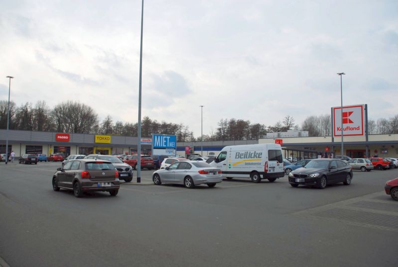 Stubenrauchstr. 60a /B 96/Kaufland/geg. Eing (Sicht Eingang)