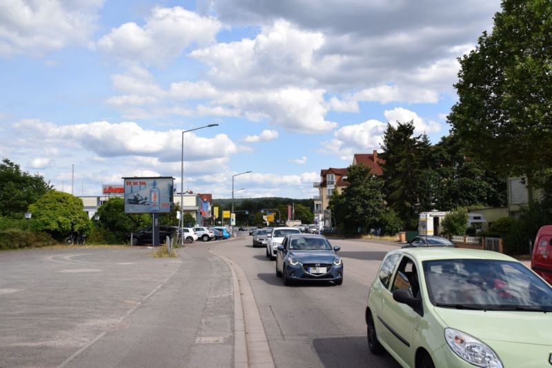 Berliner Str/Dürer Str /geg.Einf Aldi/neb.Takko/WE lks (CSB)