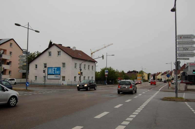 Landshuter Str. 94/Rückertstr/neb. Netto (quer am Giebel)