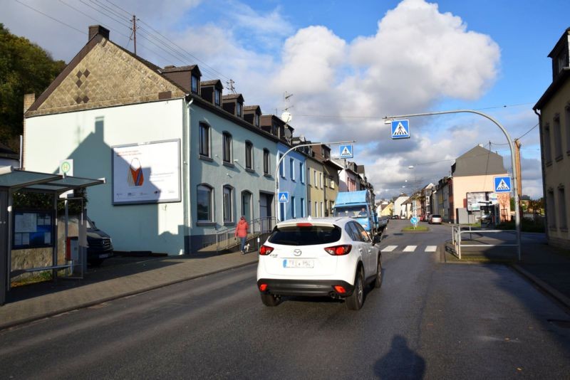 Biewerer Str. 124 (quer am Giebel)