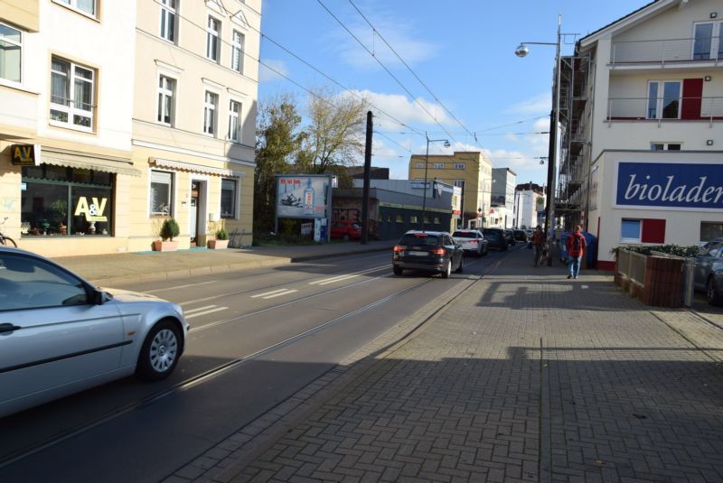 Cracauer Str/neb. Nr. 67 /geg. Edeka (WE lks)