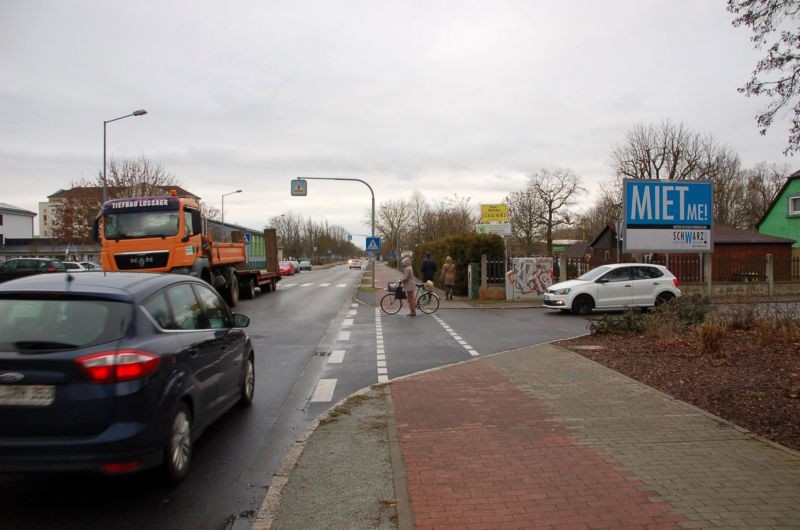 Str des Friedens 25/Lindenweg (quer)