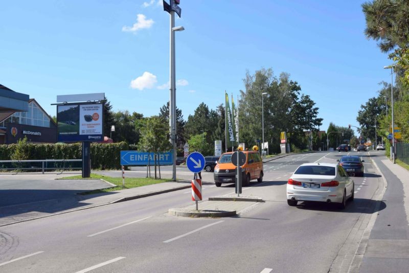 Am Falbenholzweg 6/neb. McDonald's/WE lks (City-Star)