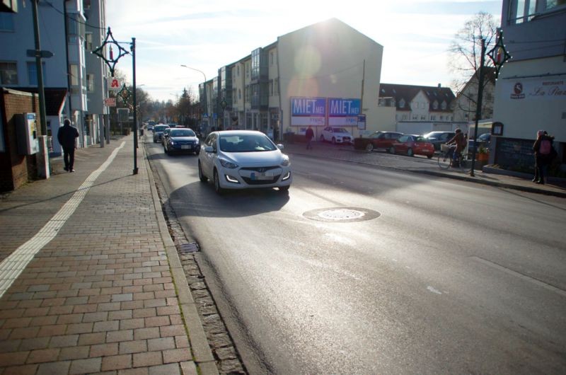 Münchner Str/Ludwigstr. 44/neb. Edeka (quer am Giebel)