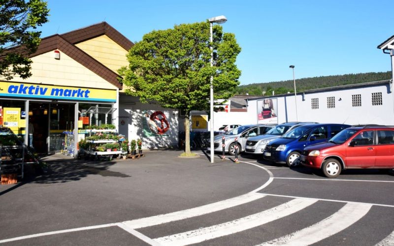 Fronhofen 17 /Edeka/neb. Eingang/lks