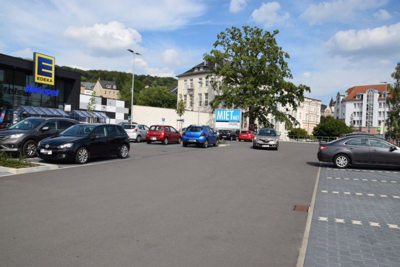 Am Bahnhof 3 /Edeka/neb. Eingang