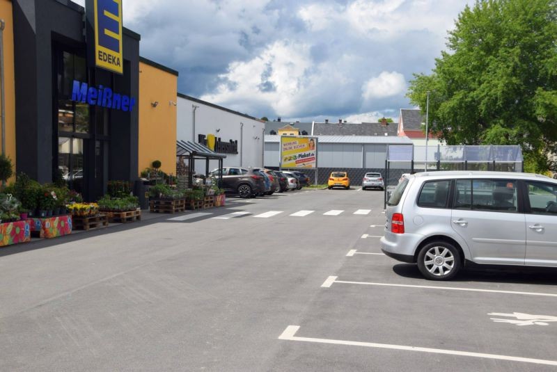 Poststr. 2 /Edeka/neb. Eingang