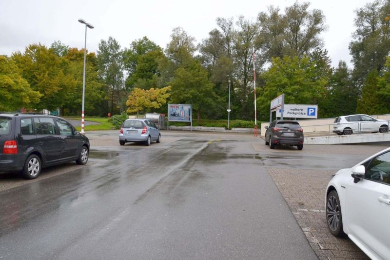 Obere Stegwiesen 10 /Kaufland/rts vom Eingang/Sicht Zuf PH