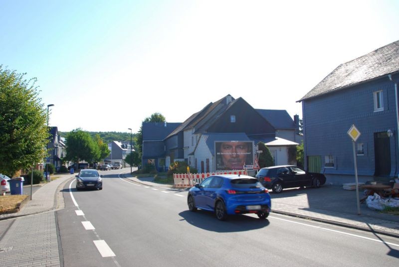 Hauptstr. 11/Zur Heide (quer)