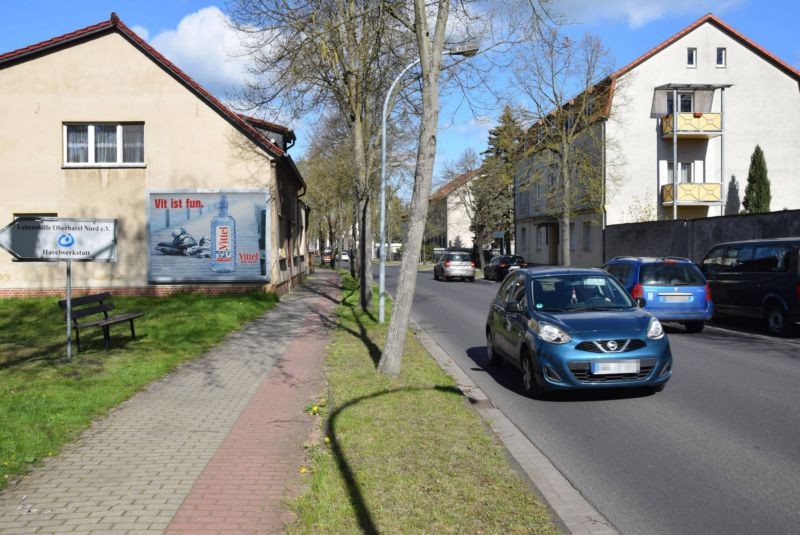 Bahnhofstr. 35 (quer am Giebel)