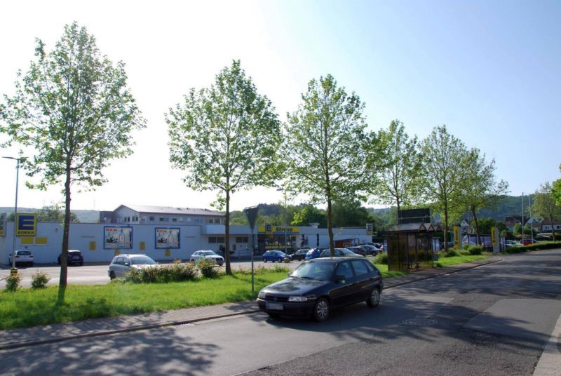 Raumbacher Str. 42 /Edeka/neb. Eingang/lks