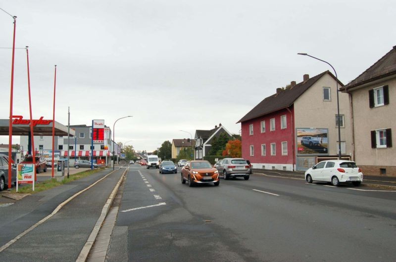 Neustädter Str. 33/geg. Tkst (quer am Giebel)