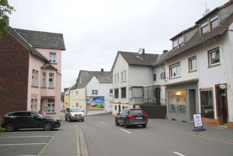 Siegstr. 14/B 256 (quer zur Strasse)