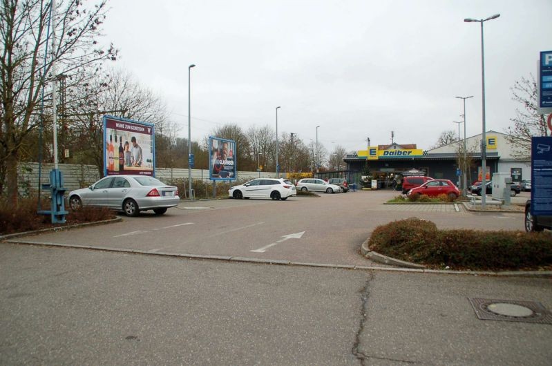 Olgastr 14 /Edeka/geg. Eingang/Sicht PP (lks)