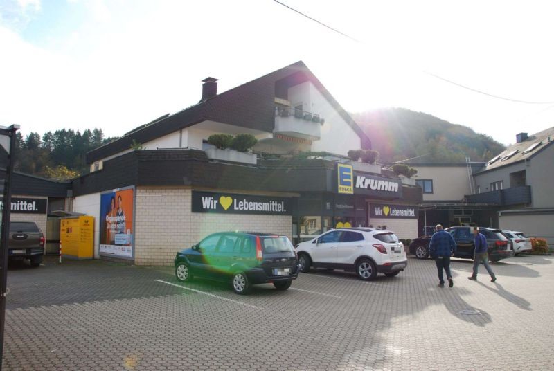 Scharzbergstr. 15a /Edeka/neb. Eingang