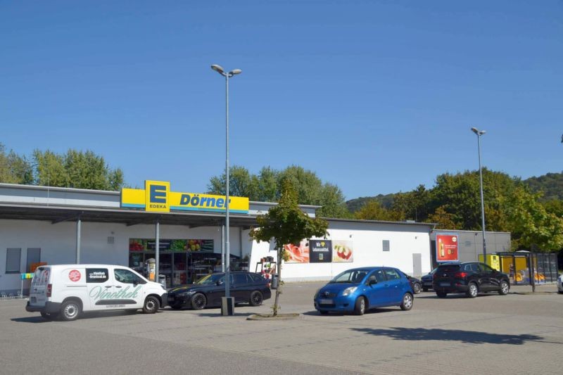 Joß-Fritz-Str. 1a /Edeka/rts vom Eingang