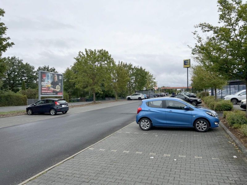 Würzburger Str. 100 /Edeka/geg. Eingang /Sicht Eingang