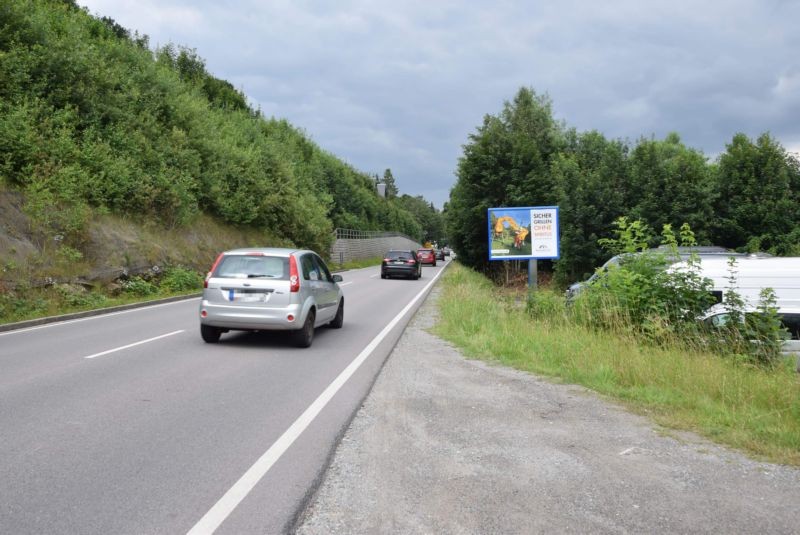 Str. des 18. März/neb. Nr. 51/B 101/WE rts (City-Star)