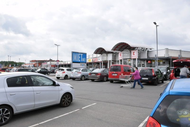 Häuersteig 2 /Kaufland/nh. Eingang/Sicht Medimax