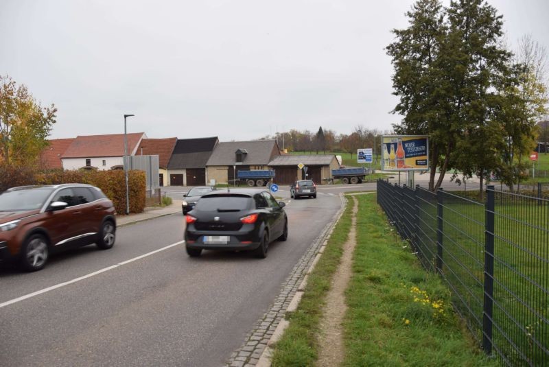 Colditzer Str/B 7/Aldi/neb. Ein- u. Ausfahrt/WE rts (CSB)