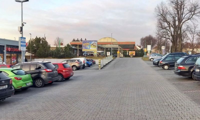 Görlitzer Str. 36 /Rewe/PP/Ausfahrt (quer)