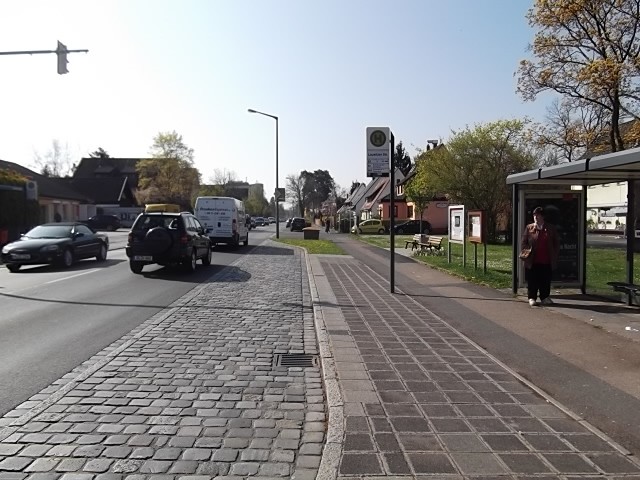 Katzwanger Hauptstr./Lausitzer Str.