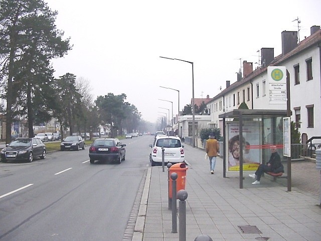 Löwenberger Str./Altenfurter Str. *