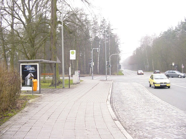 Löwenberger Str./Oelser Str. *