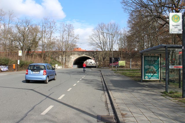 Maiacher Str./Sportplatz Süd *