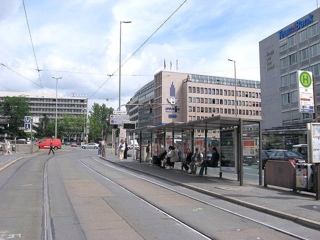 Rathenauplatz/Rathenauplatz Rechts auswärts