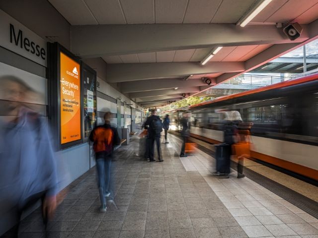 U-Bahnhof Messe / stadteinwärts  SW 1