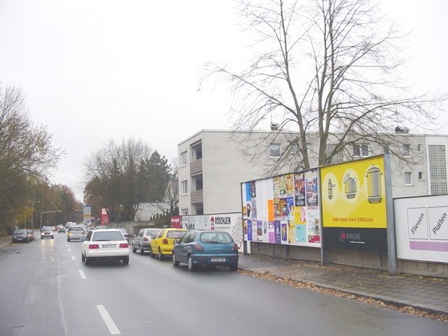 Löwenberger Str. 5 - Sportplatz