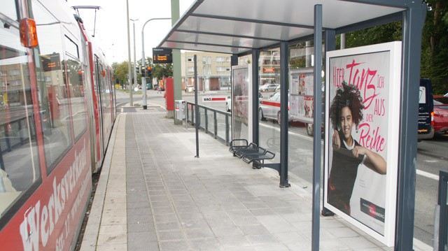 Julius-Loßmann-Str. - WH Finkenbrunn stadteinw. rechts  - innen