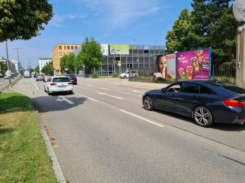 Landshuter Str. - gg. Nr. 74 d Ecke Daimlerstr.