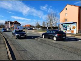 Regensburger Str. - Zum Burgstall         WH