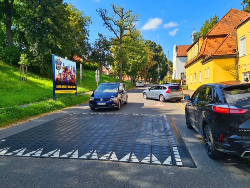 An der Allee - Neutorgasse  (Rotes Kreuz)