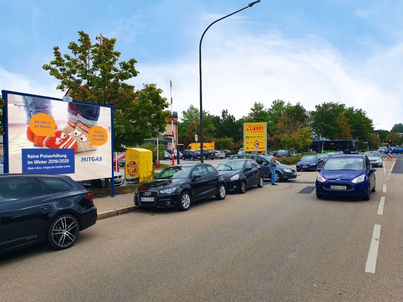 Brenner-Schäffer-Straße - b. Einf. Netto-Markt, rechte Tafel