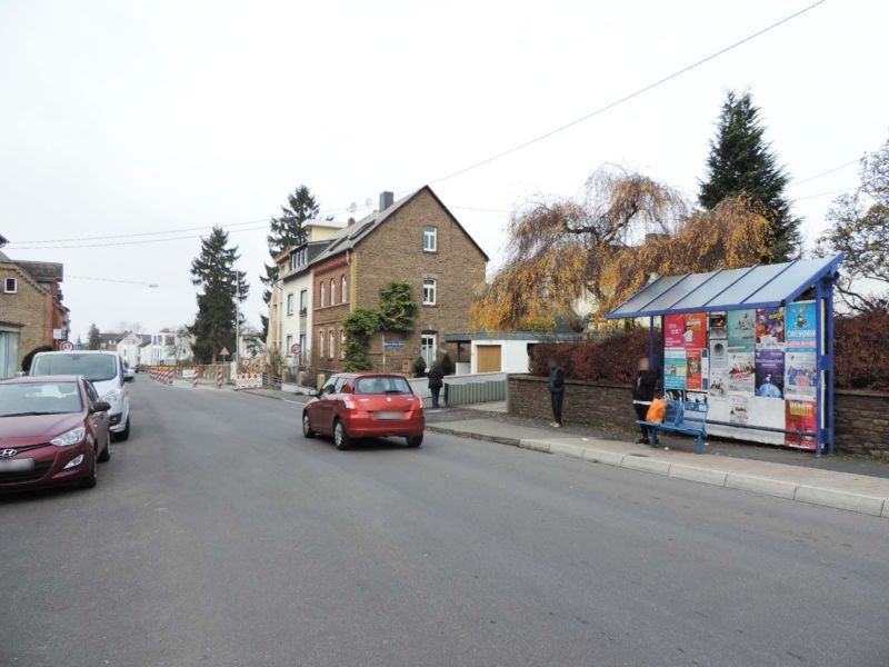 Pfarrer-Kraus-Str  73/Dahlienweg nh/Hst Arenberg Mitte ew