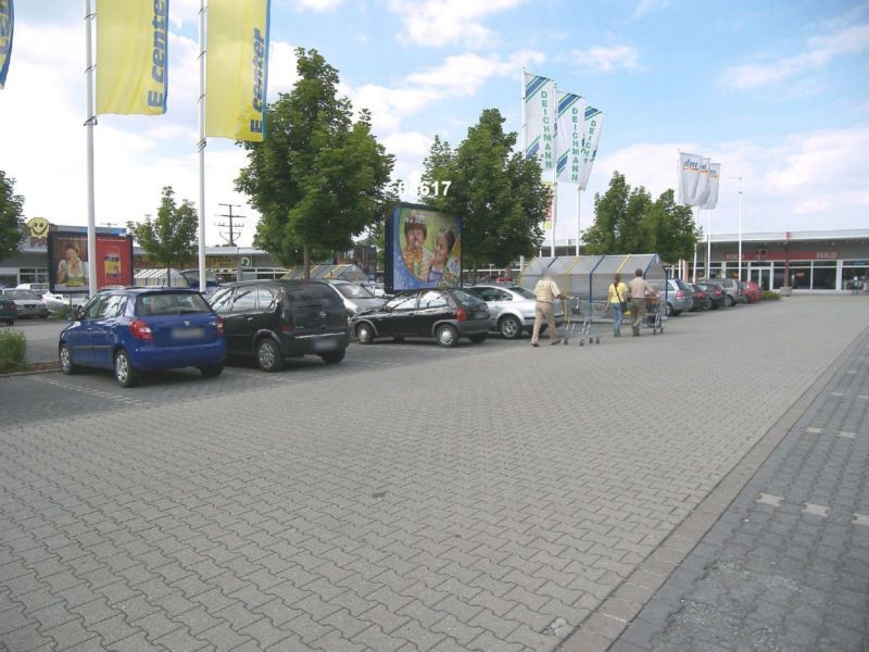 Am Südpark 5 E-center