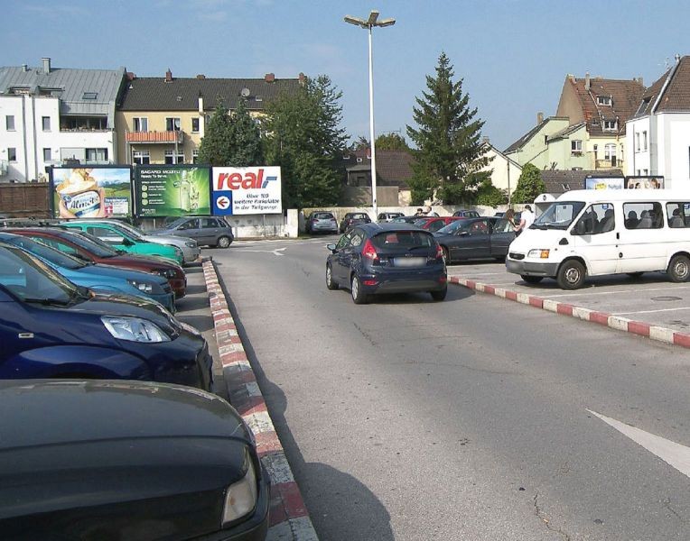 Hauptstr. 200-212 Lidl Eing.