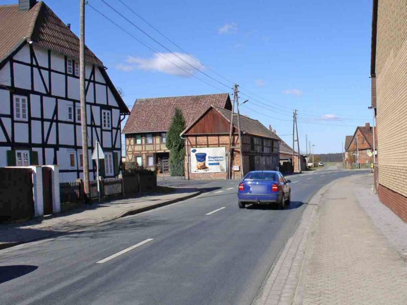 Hauptstr/Im Kleinen Dorfe 1/Hst Godehardistr (OT Bodenste)