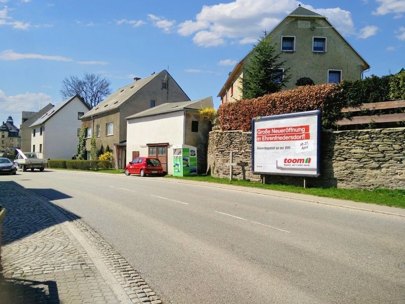 Niederzwönitzer Str  64 gg/Turnhallenweg