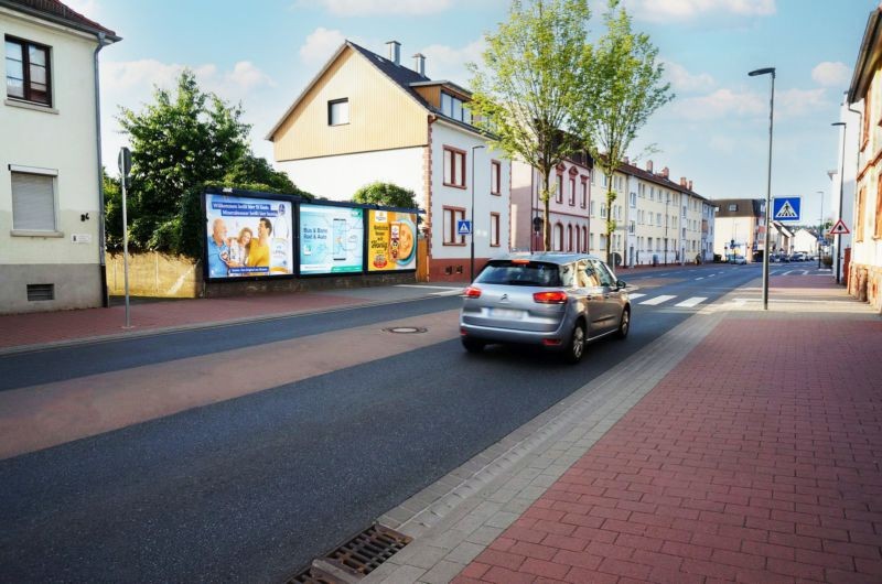 Friedberger Str  82/Bahnhofsplatz nh/Hst Nordbhf