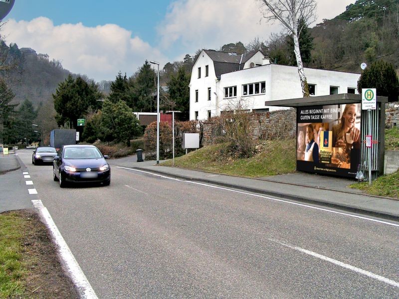 Dachsenhäuser Str   7 re/Hst Johannisfriedhof