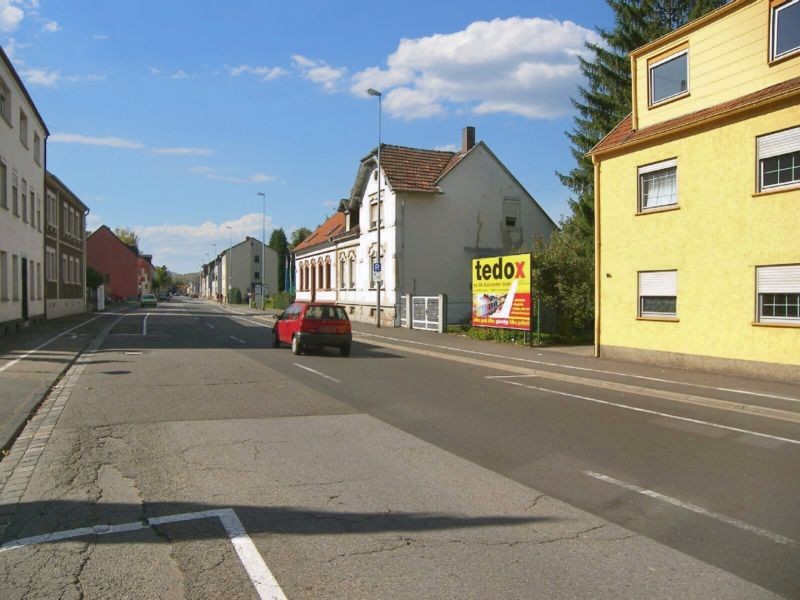 Saarbrücker Str  12a (B 40)/Kastanienweg nh