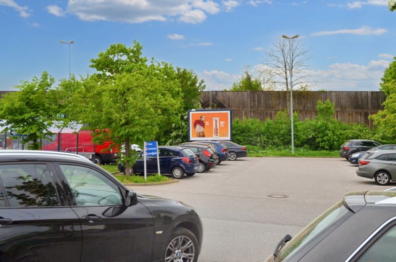 Hölkeringer Str. 20 V-Markt Eing.